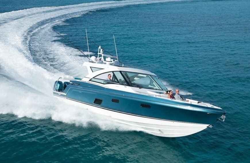 How Can Boat Cleaning Services Protect Your Yacht and Extend Its Life?